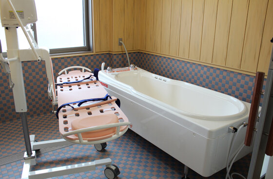 機械浴室 (グッドタイムナーシングホーム・中野島)