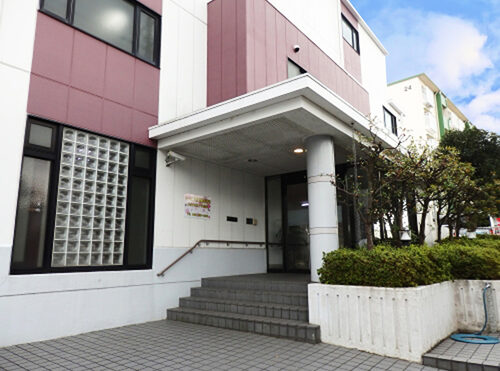 ひだまり苑こすずめ深⾕