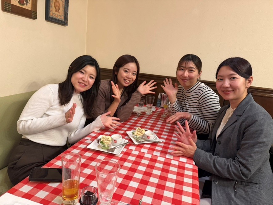 仕事終わりに仲間と食事へ🍚